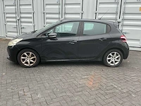 Peugeot 208 personenauto (11-zsn-9) - afbeelding 1 van  38