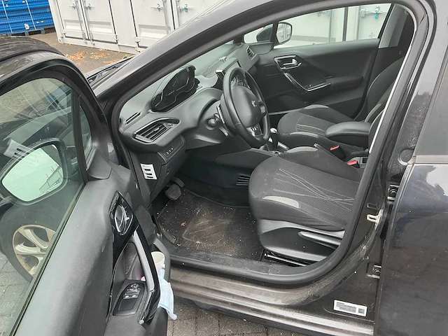 Peugeot 208 personenauto (11-zsn-9) - afbeelding 19 van  38