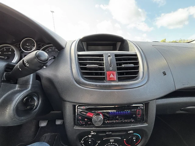 Peugeot 208,2009 - afbeelding 3 van  32