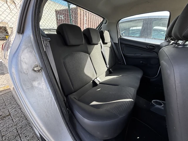 Peugeot 208,2009 - afbeelding 11 van  32