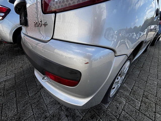Peugeot 208,2009 - afbeelding 21 van  32