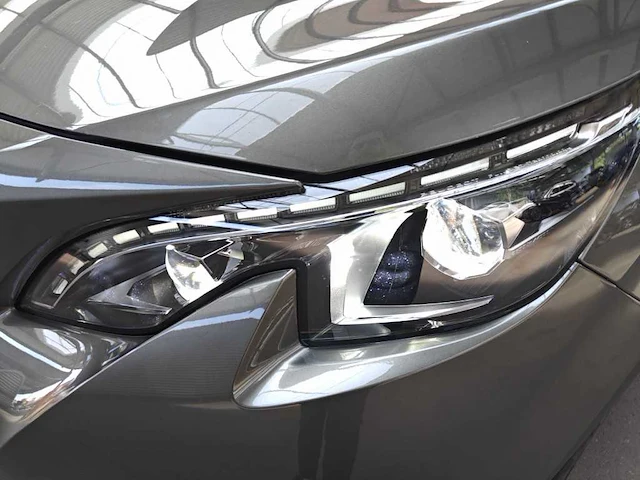 Peugeot 3008 1.2 puretech gt line , ; rj-001-k - afbeelding 18 van  22