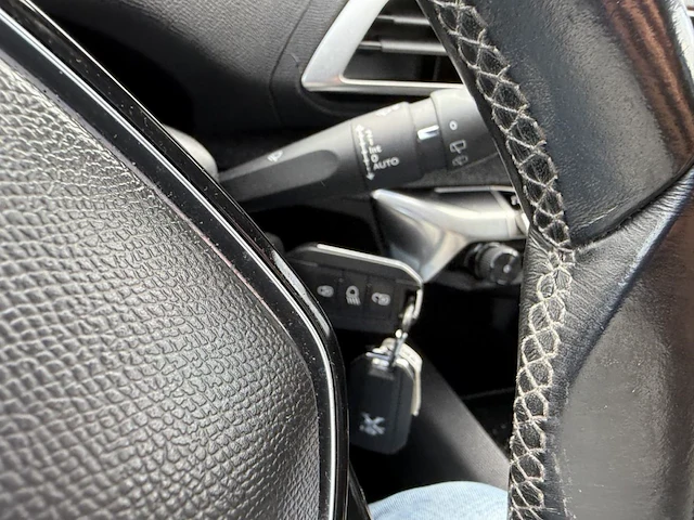 Peugeot 3008 1.6 bluehdi allure,2017 - afbeelding 4 van  28