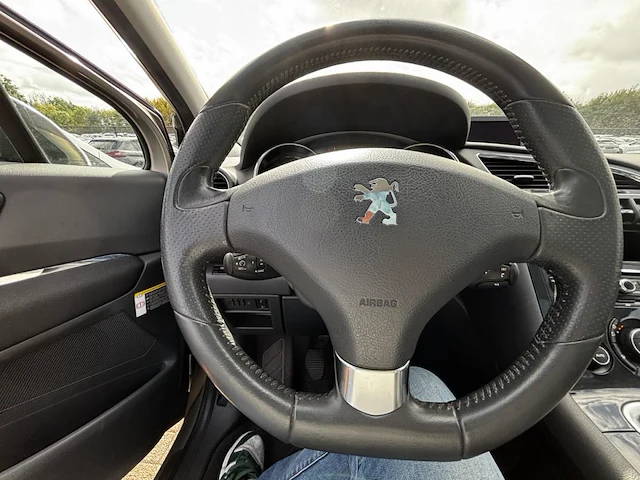 Peugeot 3008 1.6 hdi premium pack fap,2011 - afbeelding 6 van  37