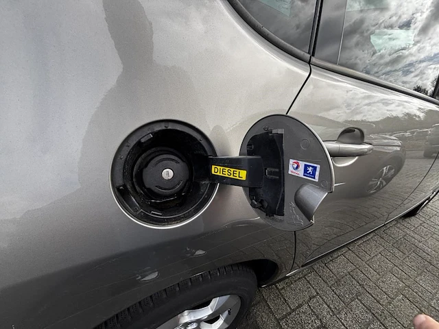 Peugeot 3008 1.6 hdi premium pack fap,2011 - afbeelding 13 van  37