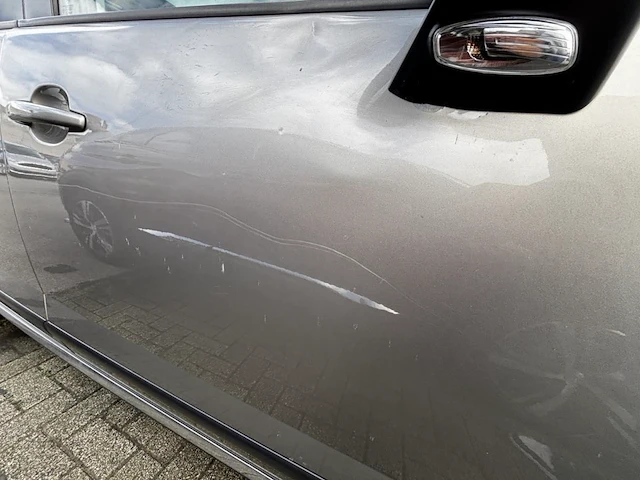 Peugeot 3008 1.6 hdi premium pack fap,2011 - afbeelding 24 van  37