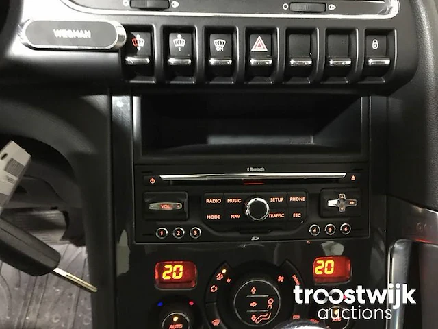Peugeot 3008 1.6 thp active automaat, 31-xzs-3 - afbeelding 13 van  24