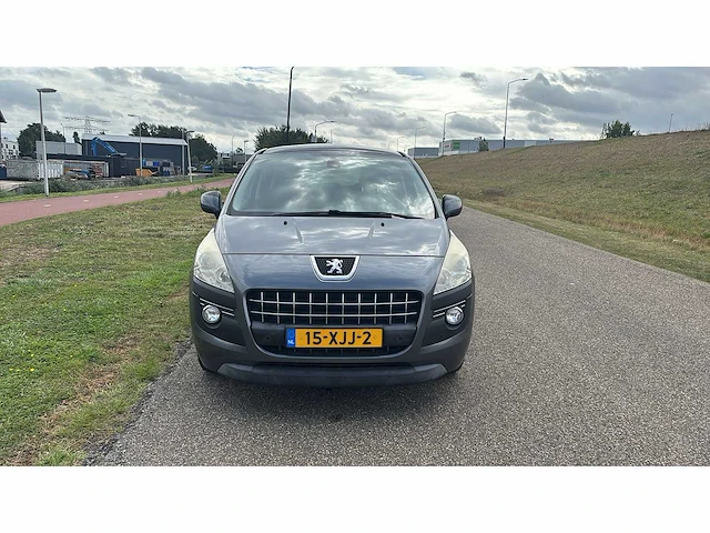 Peugeot 3008 1.6 thp blue lease executive 2011 | 15-xjj-2 i - afbeelding 9 van  13