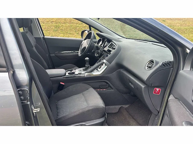 Peugeot 3008 1.6 thp blue lease executive 2011 | 15-xjj-2 i - afbeelding 13 van  13