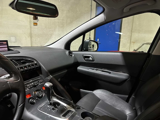 Peugeot 3008 1.6 thp gt -automaat- 156pk 2010, 7-kkb-78 - afbeelding 9 van  39