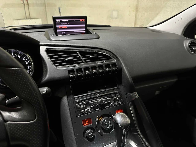 Peugeot 3008 1.6 thp gt -automaat- 156pk 2010, 7-kkb-78 - afbeelding 16 van  39