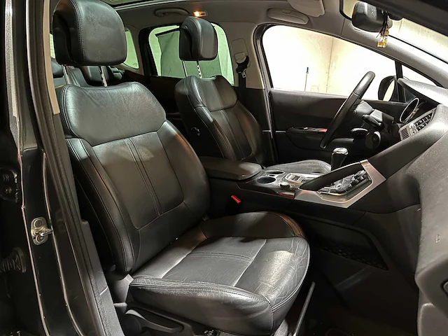 Peugeot 3008 1.6 thp gt -automaat- 156pk 2010, 7-kkb-78 - afbeelding 30 van  39