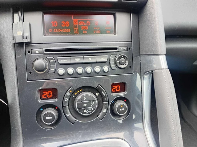 Peugeot 3008 1.6 thp st, 69kzf7 - afbeelding 7 van  25