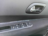 Peugeot 3008 1.6 turbo st, 05-pjs-1 - afbeelding 17 van  32