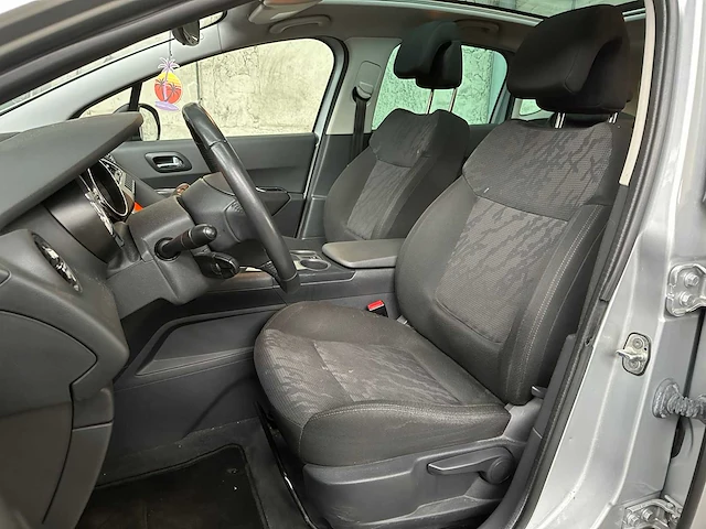Peugeot 3008 1.6 vti première 120pk 2010, 76-khr-3 - afbeelding 34 van  40