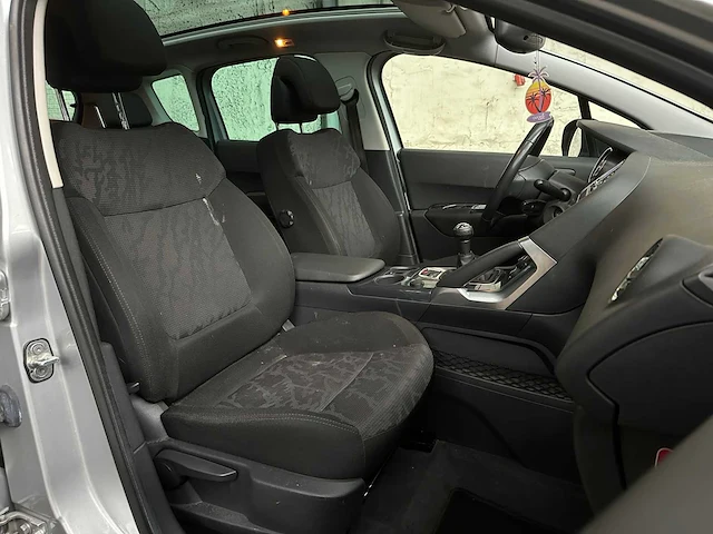 Peugeot 3008 1.6 vti première 120pk 2010, 76-khr-3 - afbeelding 37 van  40