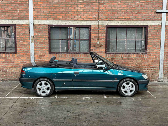 Peugeot 306 cabriolet 1.8 101pk 1995, lj-rf-72 - afbeelding 41 van  41