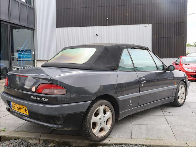 Peugeot 306 cabriolet 2.0 1996, nr-hr-96 - afbeelding 21 van  25