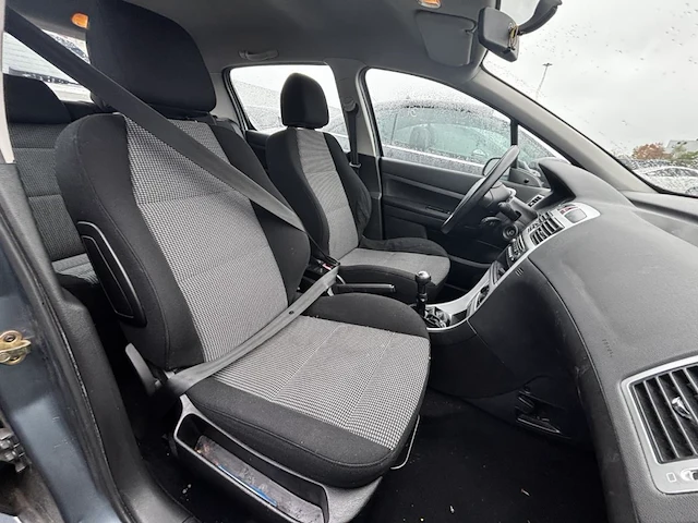 Peugeot 307 1.4i x-line,2005 - afbeelding 15 van  35
