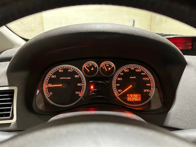 Peugeot 307 1.6-16v xs pack 109pk 2004, 12-pb-pb - afbeelding 15 van  36