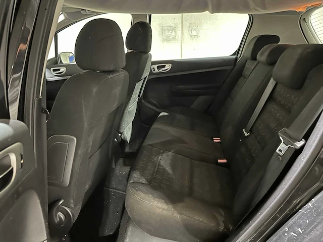 Peugeot 307 1.6-16v xs pack 109pk 2004, 12-pb-pb - afbeelding 22 van  36