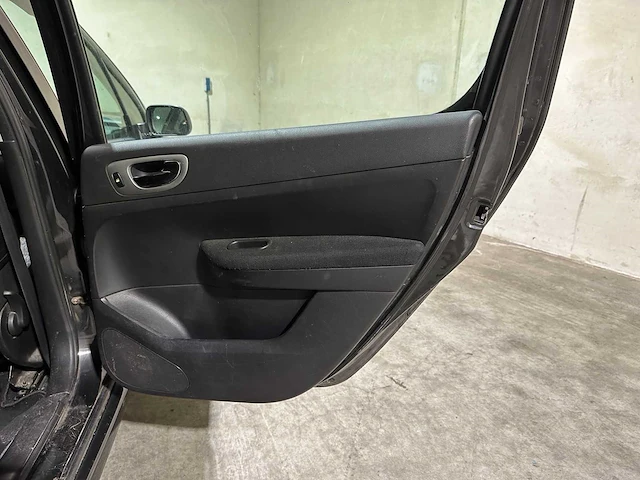 Peugeot 307 1.6-16v xs pack 109pk 2004, 12-pb-pb - afbeelding 25 van  36