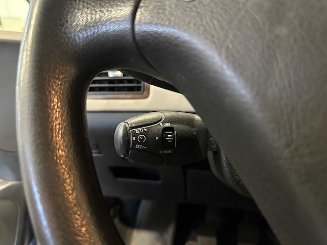 Peugeot 307 1.6-16v xsi 14-tp-fh - afbeelding 8 van  18