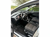 Peugeot 307 break 1.6-16v premium , 79-xl-lj - afbeelding 14 van  18