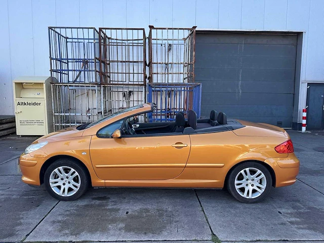 Peugeot 307 cc 2.0-16v 51-rv-fg - afbeelding 23 van  29