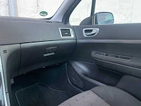 Peugeot 307 sw 2.0 16v pack 136pk 2004, 92-ns-rz - afbeelding 19 van  49