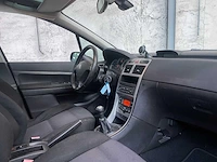 Peugeot 307 sw 2.0 16v pack 136pk 2004, 92-ns-rz - afbeelding 28 van  49