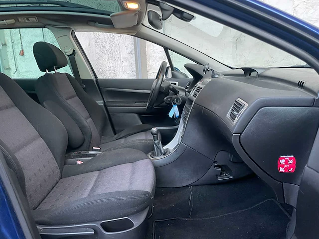 Peugeot 307 sw 2.0 16v pack 136pk 2004, 92-ns-rz - afbeelding 36 van  49
