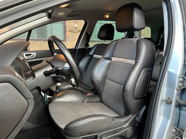 Peugeot 307 sw 2.0-16v xsi 140pk 2006, 78-sj-zh - afbeelding 29 van  42