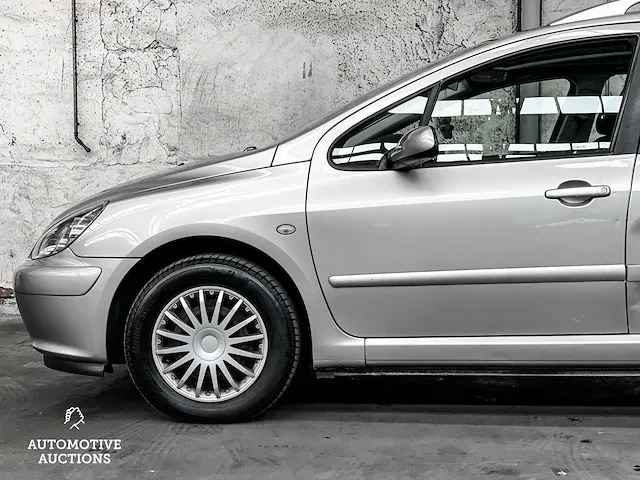 Peugeot 307 sw pack 1.6 16v 109pk 2004 -orig. nl-, 20-nv-gk - afbeelding 17 van  24