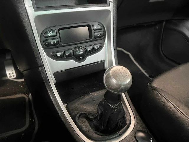 Peugeot 307cc 2.0-16v 136pk 2003 (origineel-nl), 74-pd-bx - afbeelding 14 van  40