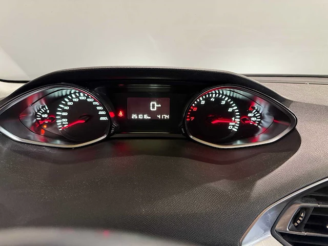 Peugeot 308 1.2 puretech active, kv-437-t - afbeelding 2 van  17