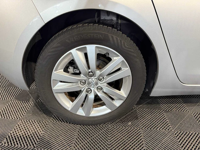 Peugeot 308 1.2 puretech active, kv-437-t - afbeelding 14 van  17