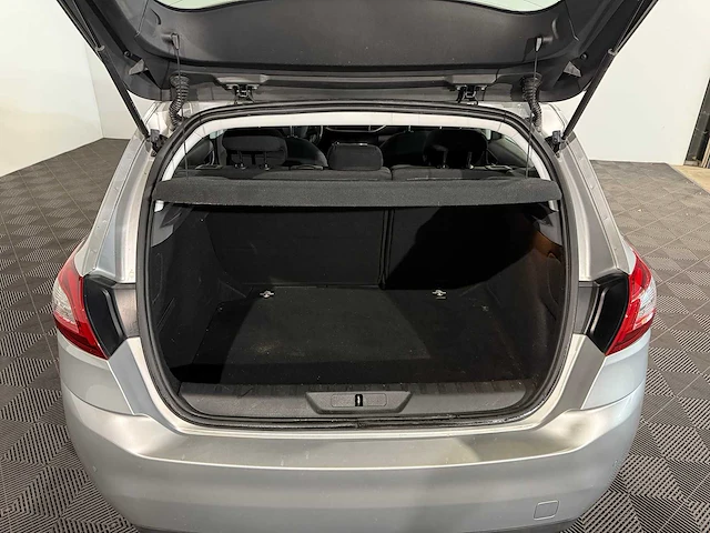 Peugeot 308 1.2 puretech active, kv-437-t - afbeelding 15 van  17