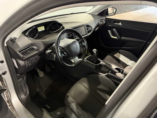Peugeot 308 1.2 puretech active, kv-437-t - afbeelding 16 van  17