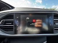 Peugeot 308 1.2 puretech active,2015 - afbeelding 2 van  32