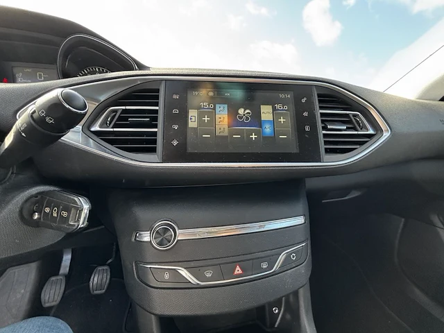 Peugeot 308 1.2 puretech active,2015 - afbeelding 4 van  32
