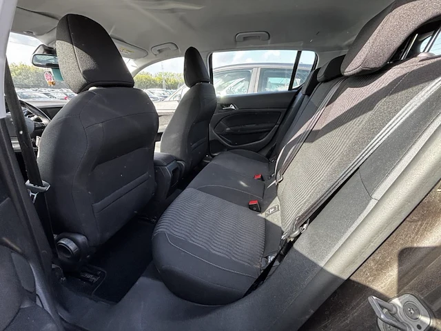 Peugeot 308 1.2 puretech active,2015 - afbeelding 10 van  32