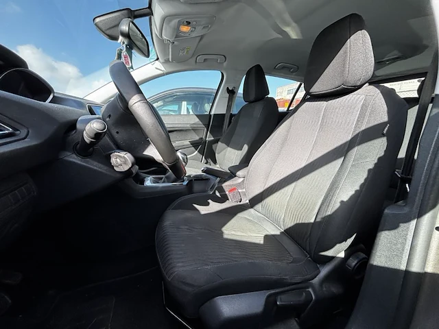 Peugeot 308 1.2 puretech active,2015 - afbeelding 31 van  32