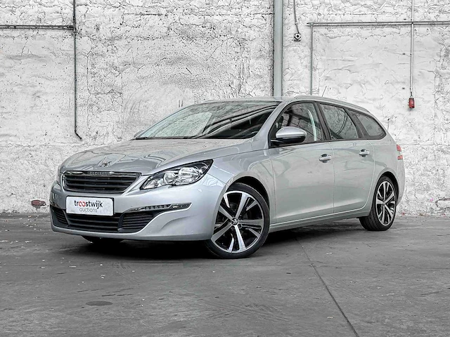 Peugeot 308 1.2 puretech allure 110pk 2015, zt-579-k - afbeelding 1 van  40