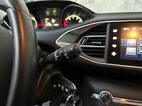 Peugeot 308 1.2 puretech allure 110pk 2015, zt-579-k - afbeelding 18 van  40