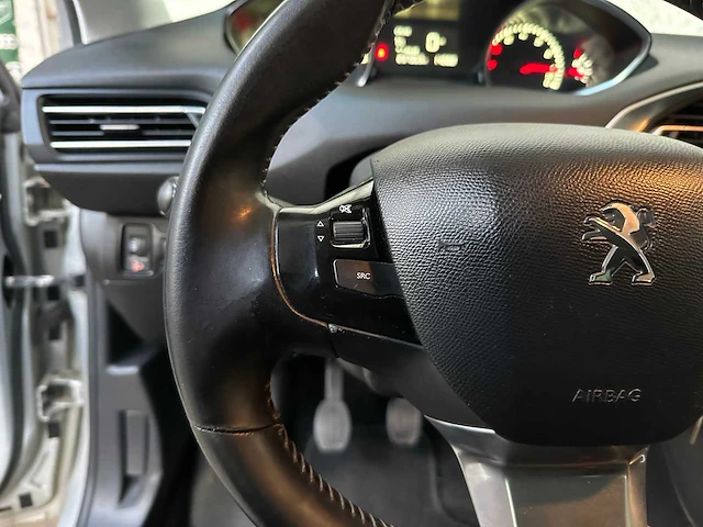 Peugeot 308 1.2 puretech allure 110pk 2015, zt-579-k - afbeelding 15 van  40