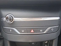 Peugeot 308 1.2 turbo allure 2016 | kd-499-r - afbeelding 18 van  31
