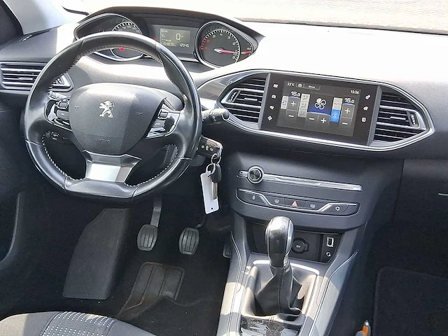Peugeot 308 1.2 turbo allure 2016 | kd-499-r - afbeelding 24 van  31