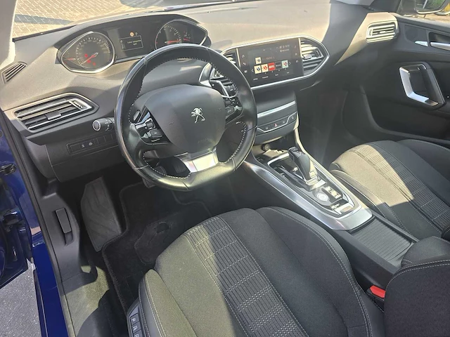 Peugeot 308 1.2 turbo allure car 2018 | x-231-vb - afbeelding 30 van  37