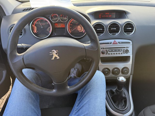 Peugeot 308 1.4i access,2013 - afbeelding 26 van  26